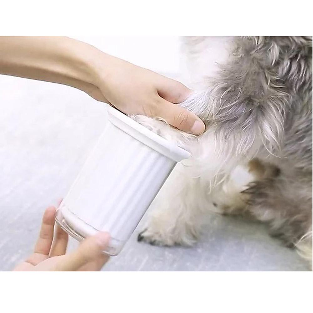 PAW CLEANER AND MASSAGER